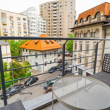 Charming Monro Old Town Flat Apartment Bukares Bagian luar foto