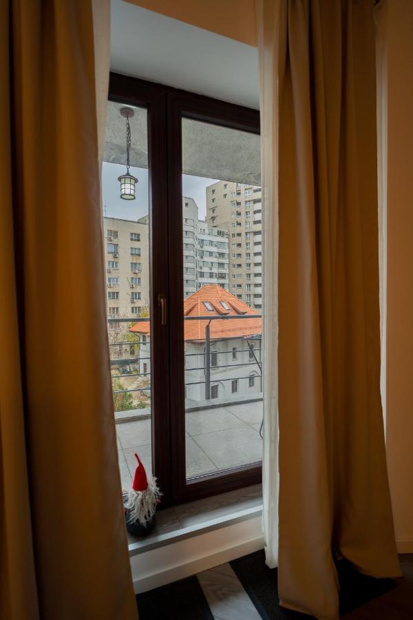 Charming Monro Old Town Flat Apartment Bukares Bagian luar foto