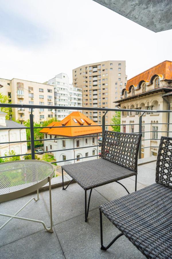 Charming Monro Old Town Flat Apartment Bukares Bagian luar foto